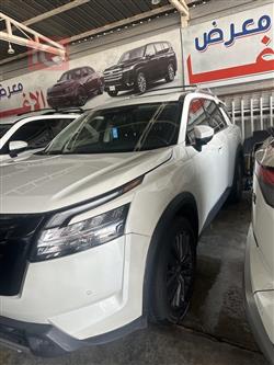 نيسان باثفايندر